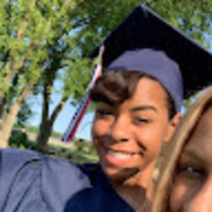 Meet your Posher, Amya